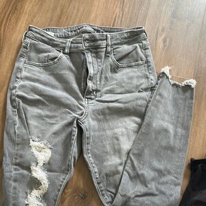 Gray Distressed Women's Jeans